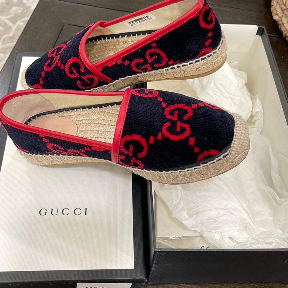 AUTHENTIC Gucci Espadrille Flats
